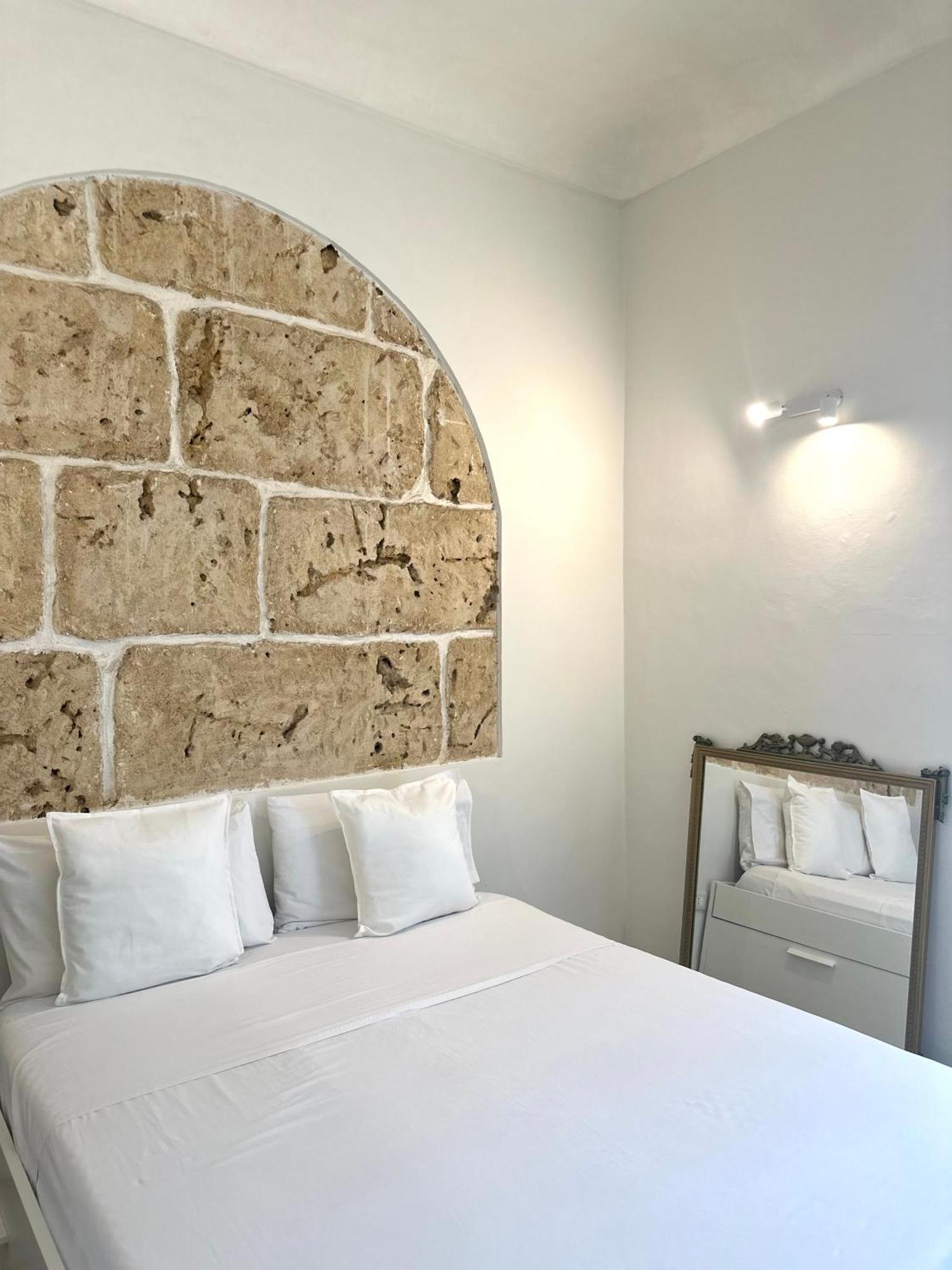 F Home Noto Extérieur photo